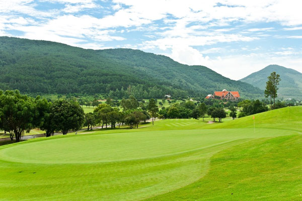 Tam Dao Golf Resort